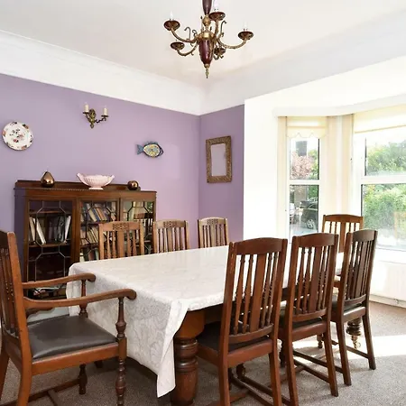 Boutique בית הארחה 3*